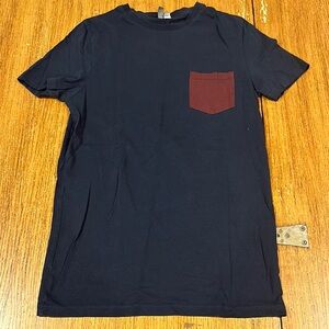 ASOS Men’s Navy Blue and Red Pocket Tee